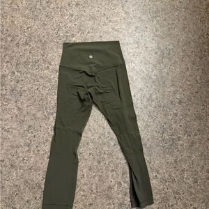 Lululemon aligns size 2 olive Green reg length